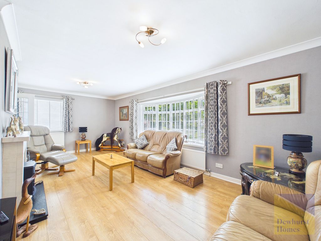 Property photo 3 of 27