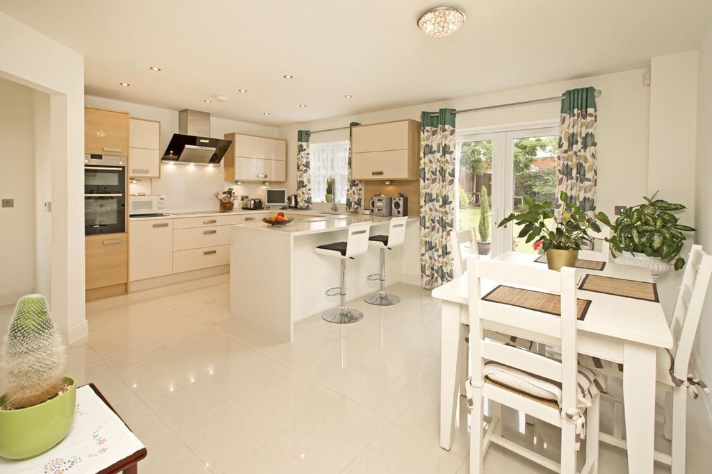 Property photo 2 of 22