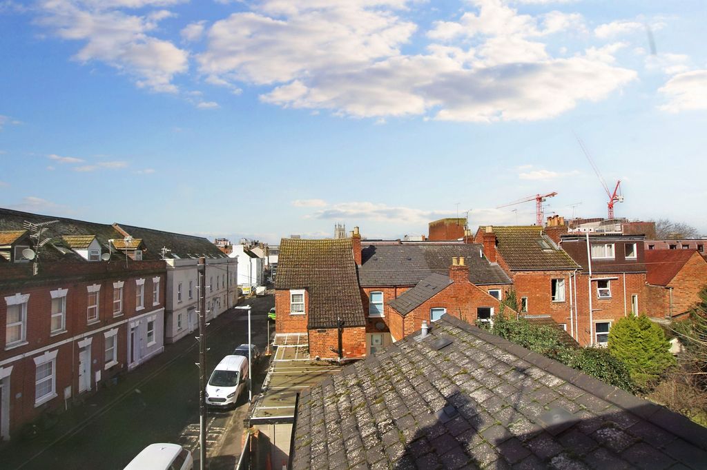 Property photo 2 of 10 Photo 7