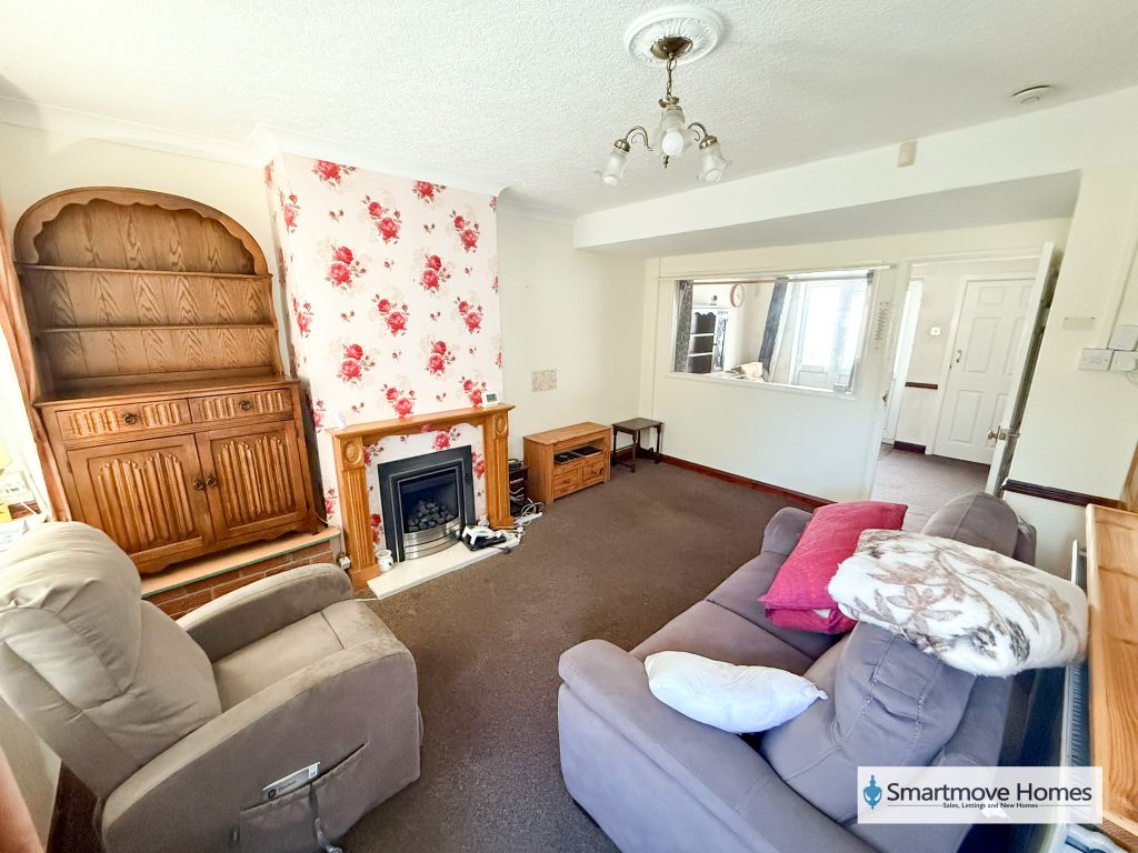 Property photo 2 of 12