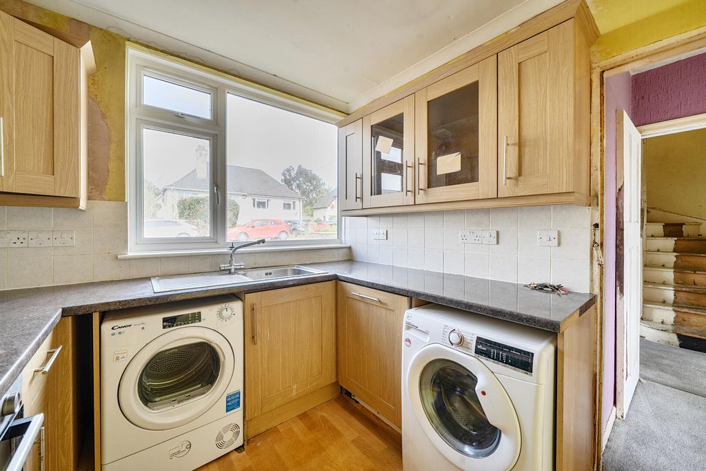 Property photo 3 of 22 Utility Room