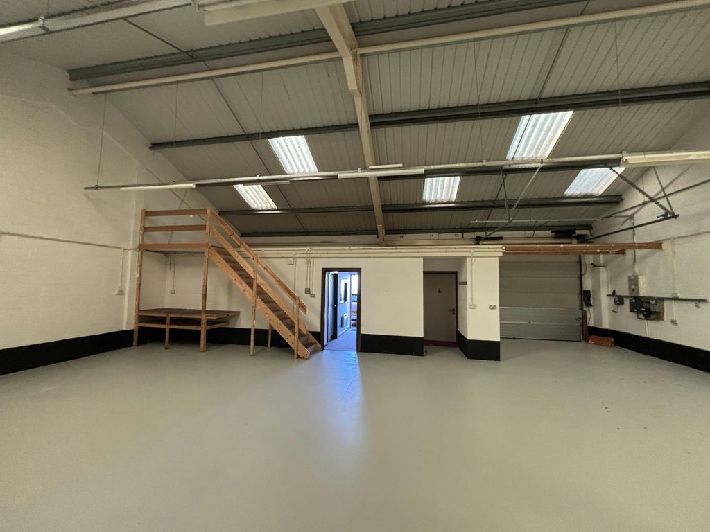 Property photo 2 of 7 Img_4824.Jpg