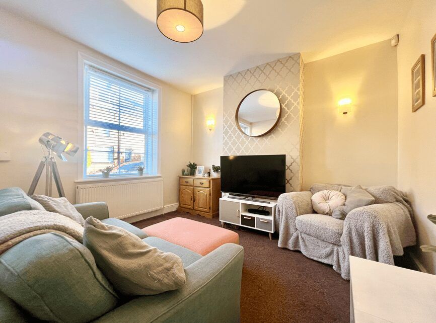 Property photo 2 of 12