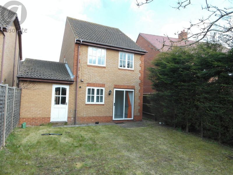 Property photo 2 of 11 Rear Aspect