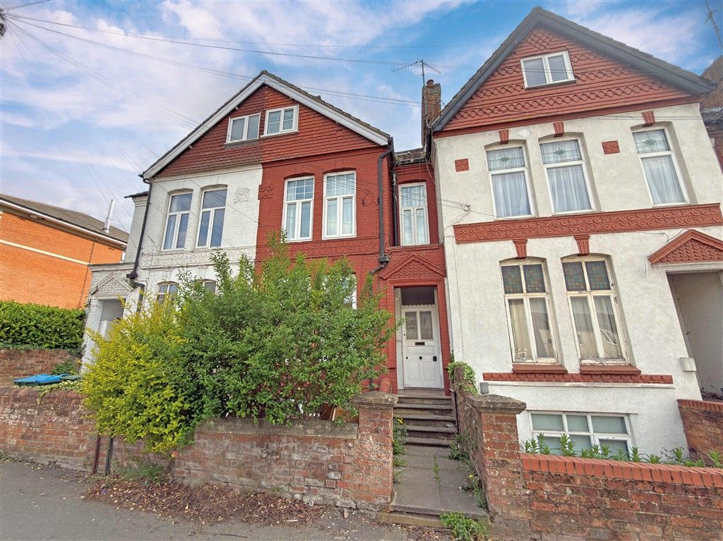 Property photo 1 of 12