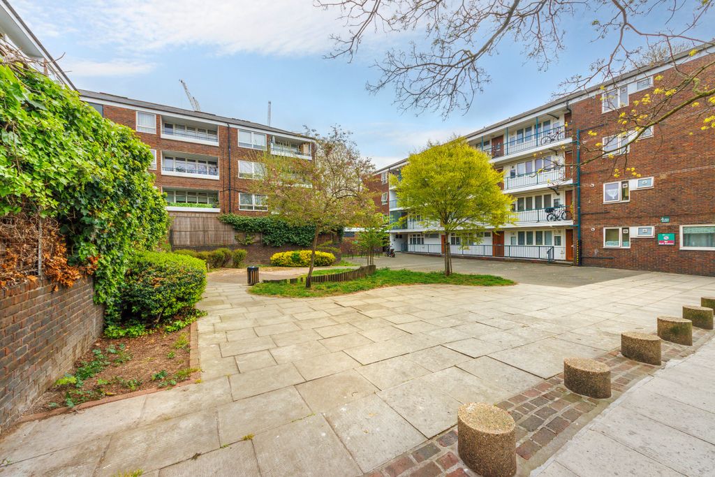 Property photo 2 of 3 4081