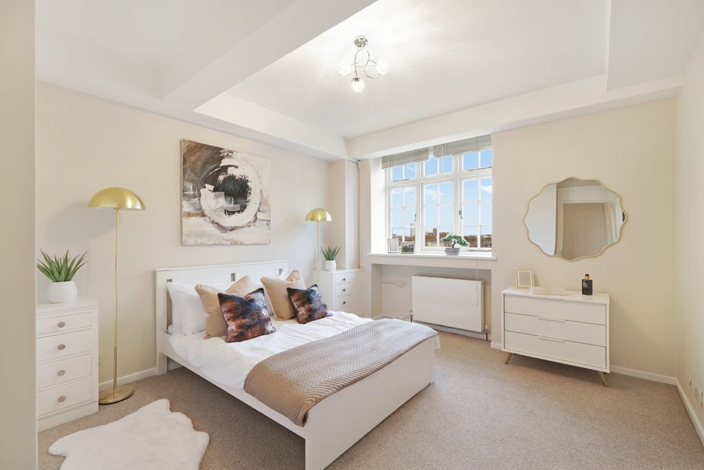 Property photo 3 of 16 4826832