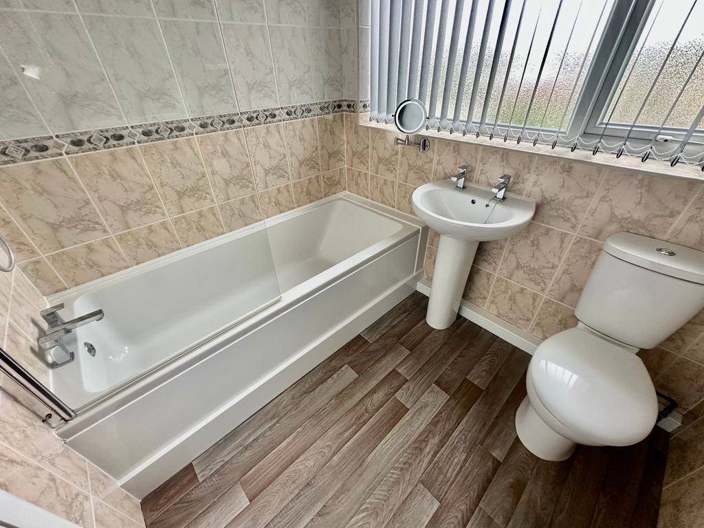 Property photo 3 of 31 Img_9481