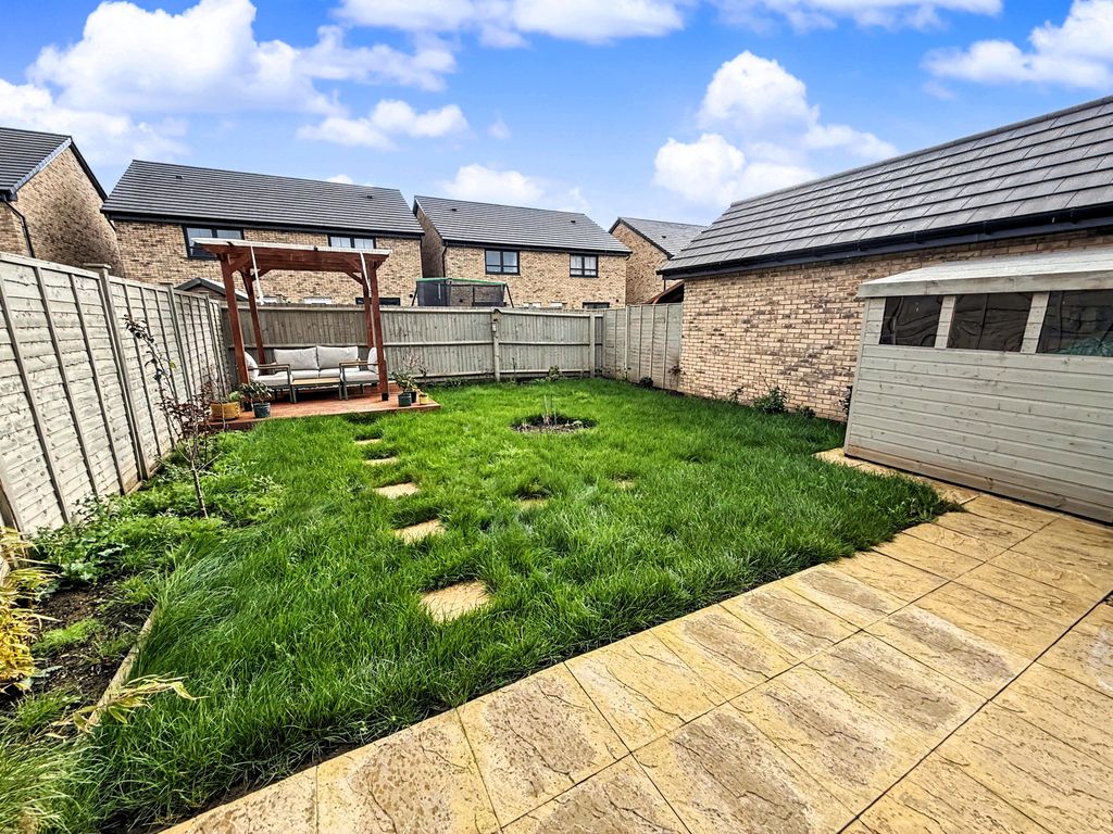 Property photo 3 of 13 Img4849