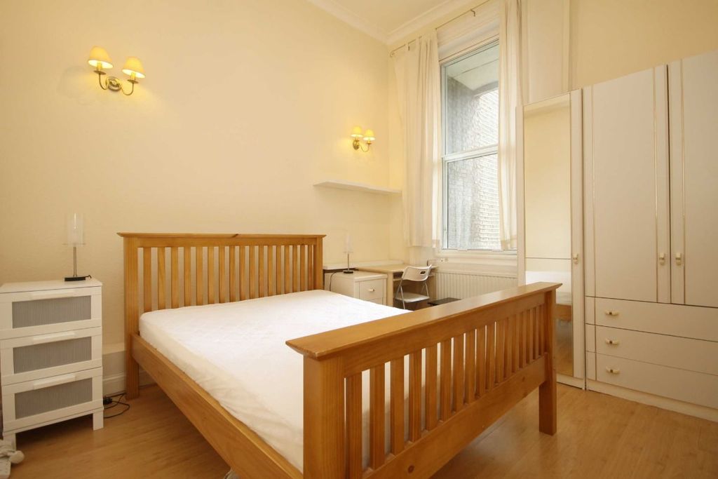 Property photo 3 of 4
