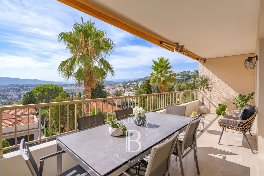 Property photo 1 of 6 Cannet - 3 Rooms - Unobstructed View