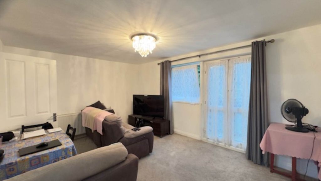 Property photo 3 of 7