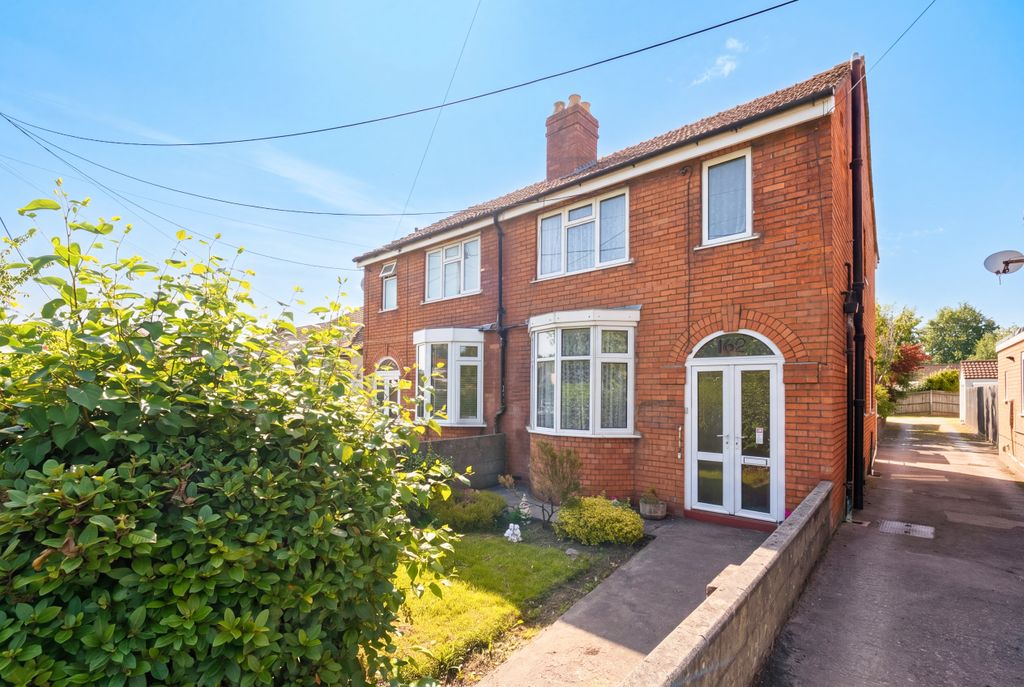 Property photo 1 of 20 3 Bed Semi-Detached House For Sale