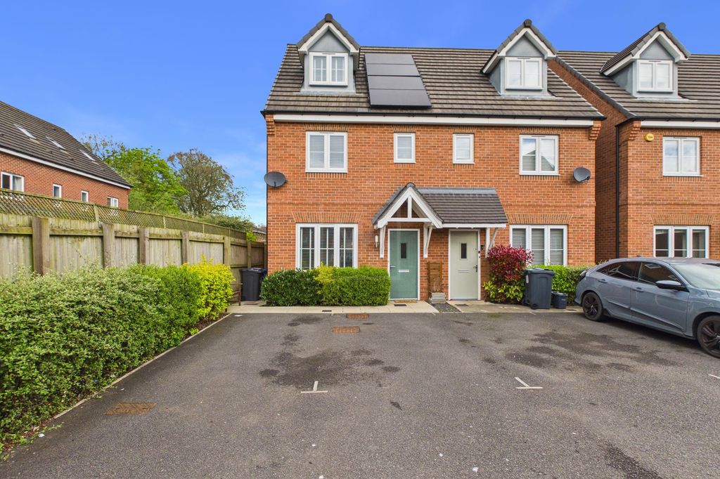 Property photo 1 of 19 Front Exterior