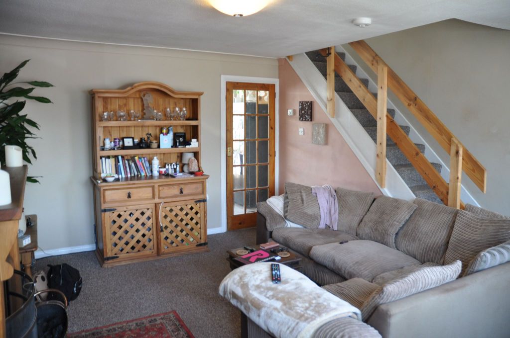 Property photo 2 of 19 Photograph 4
