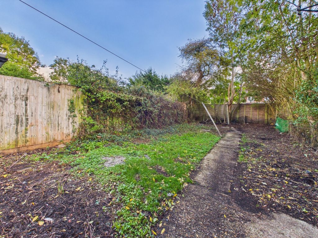 Property photo 3 of 15 Garden