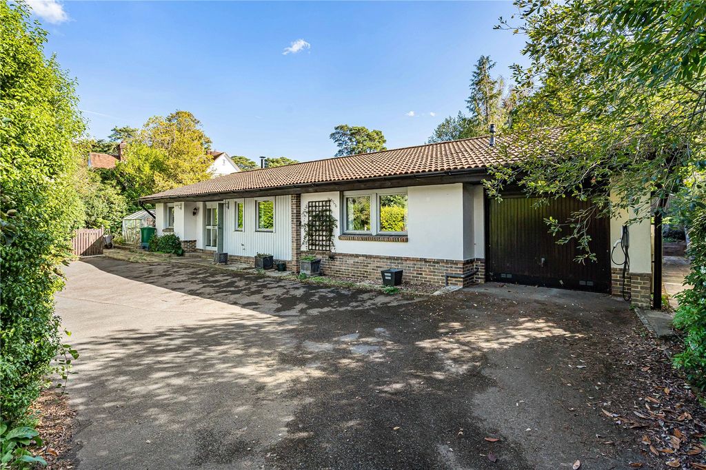 Property photo 1 of 40 Picture No. 28