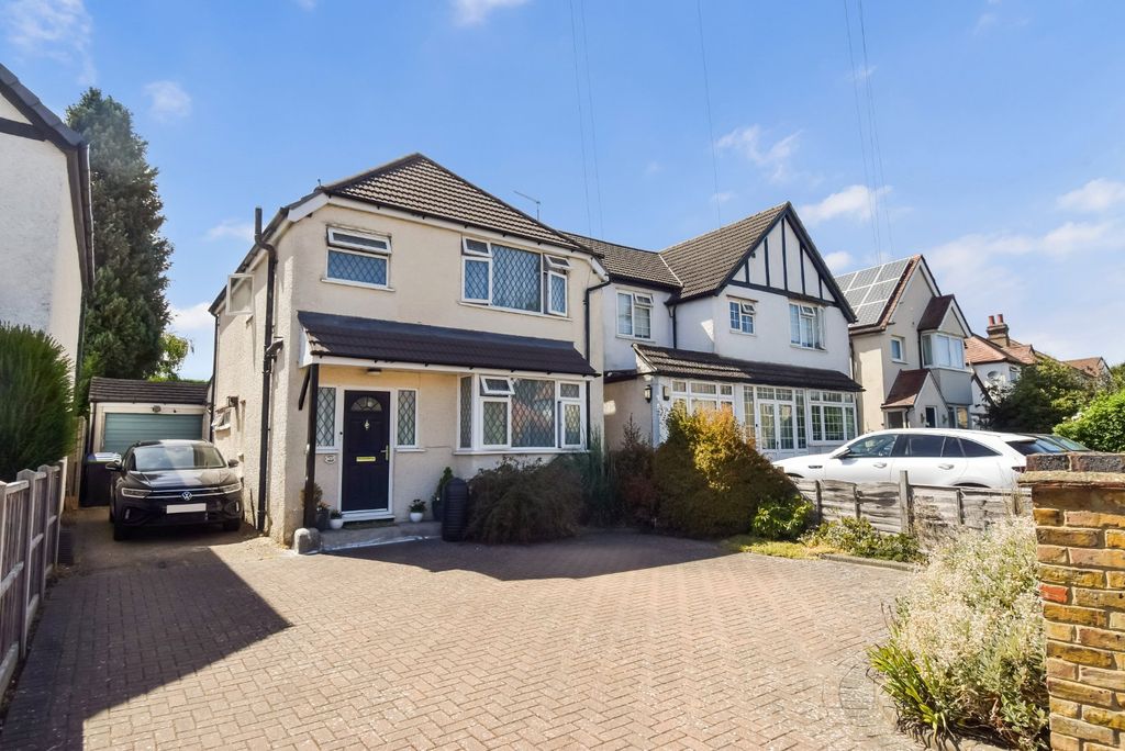 Property photo 1 of 15 External