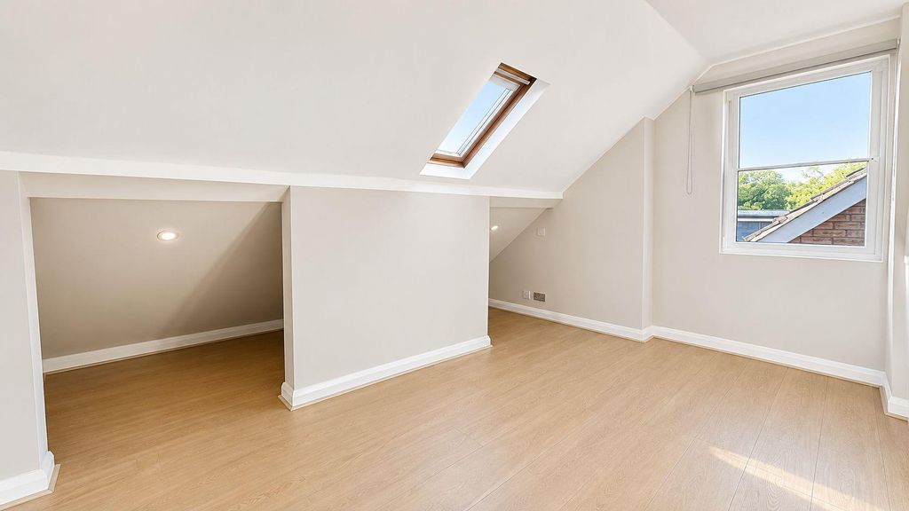 Property photo 2 of 5 1