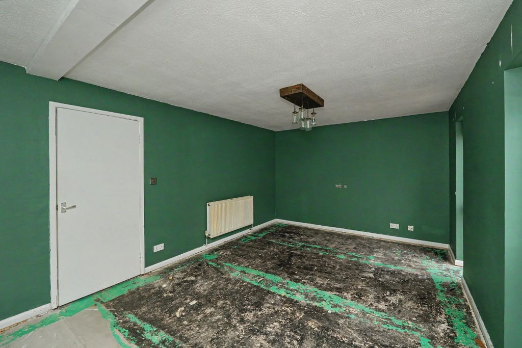 Property photo 3 of 20 25 Caldicot Close, Willsbridge, Bristol, South Gloucestershire, Bs30 6Uu