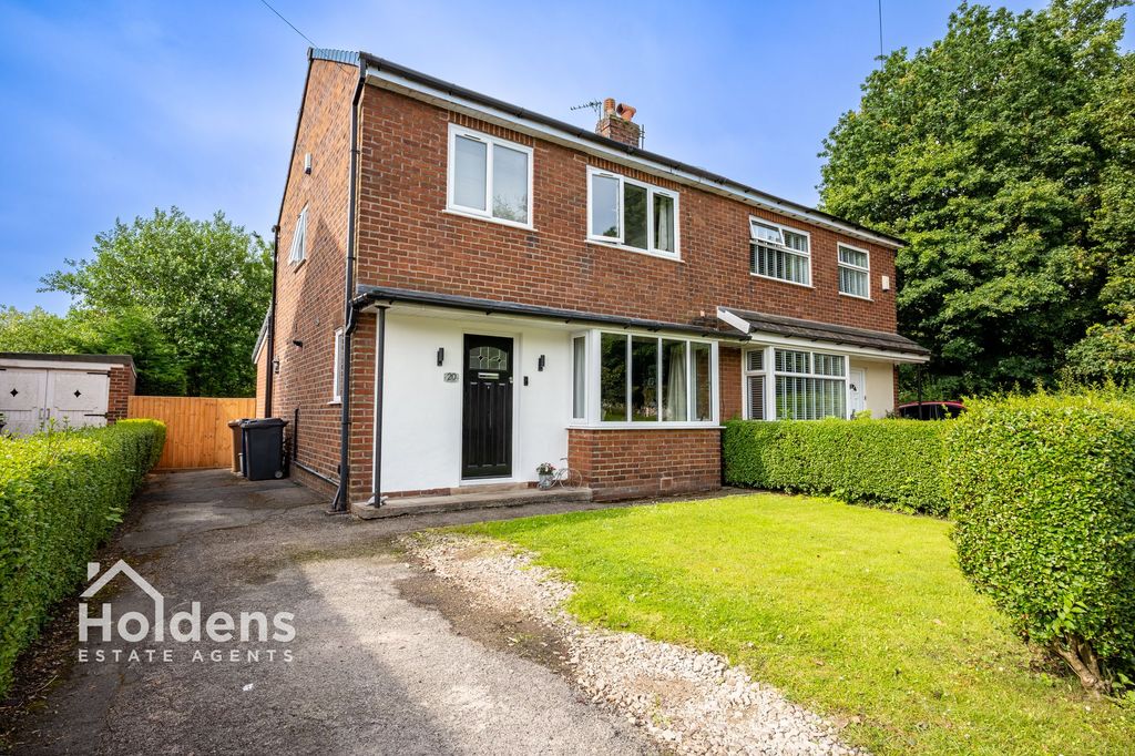 Property photo 1 of 27