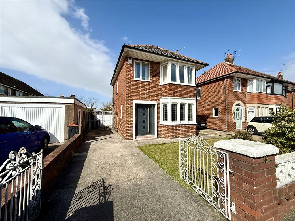 Property photo 2 of 21 Picture No. 15