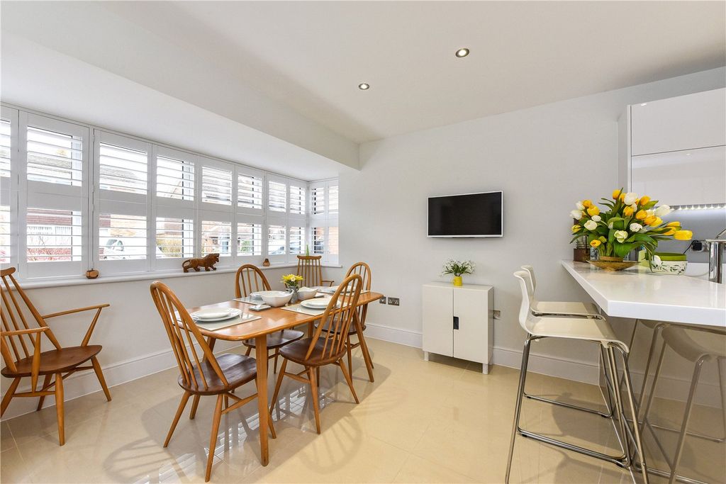 Additional image 5 of 4 bed semi-detached house for saleForest Road, Liss, Hampshire GU33