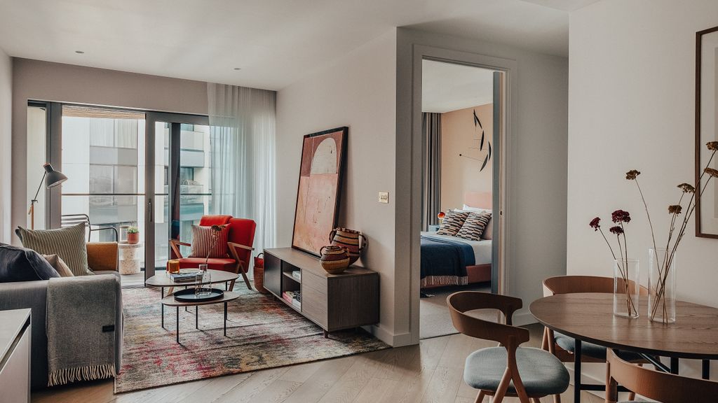 Property photo 3 of 16 Penriv_1Bed_Living.Jpg