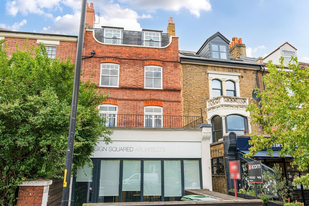 Property photo 1 of 13 1341264-1-689Dca6...