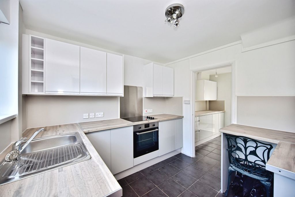 Property photo 2 of 18 Pbox-Img.Jpg