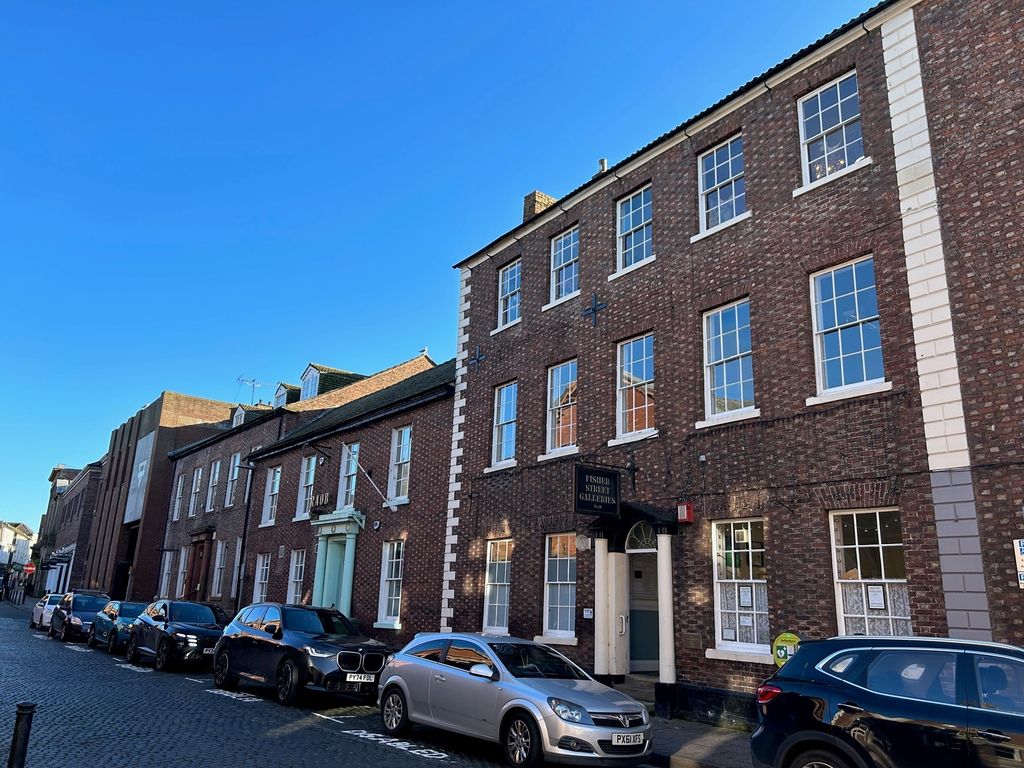 Property photo 1 of 3