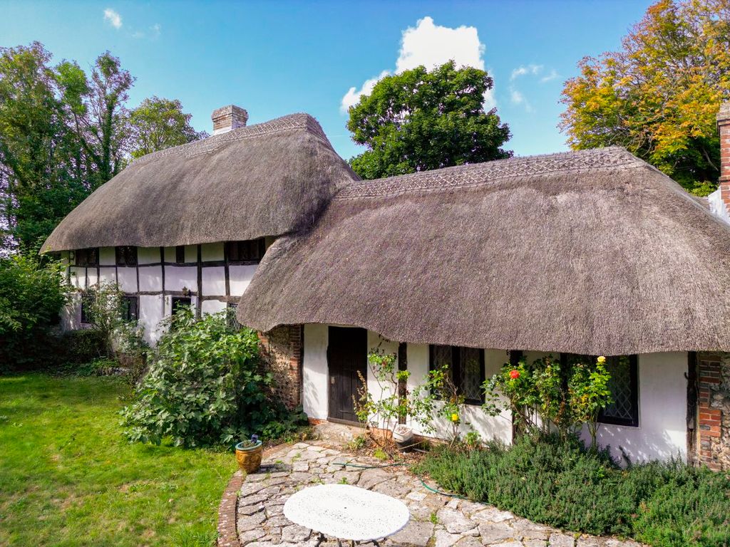 Property photo 1 of 18