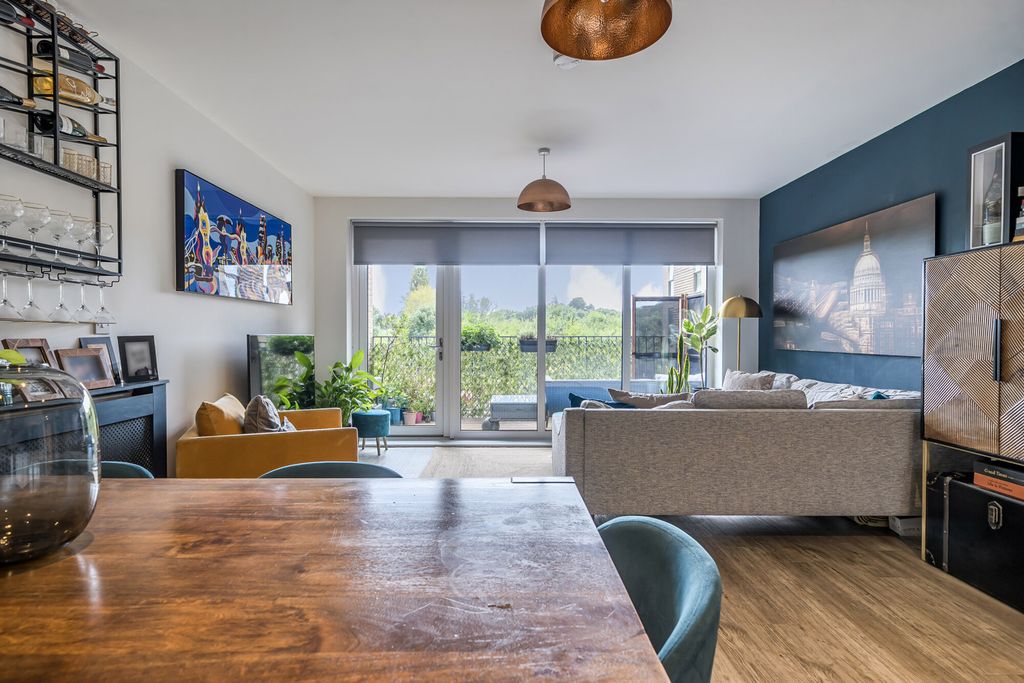 Property photo 2 of 18 Reception