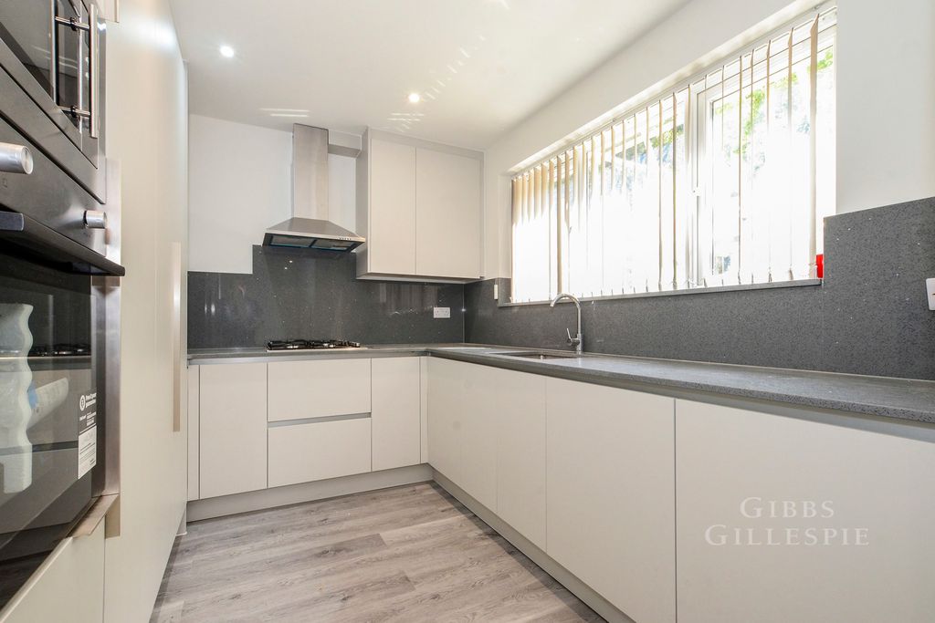 Property photo 1 of 10 Pbox-Img.Jpg