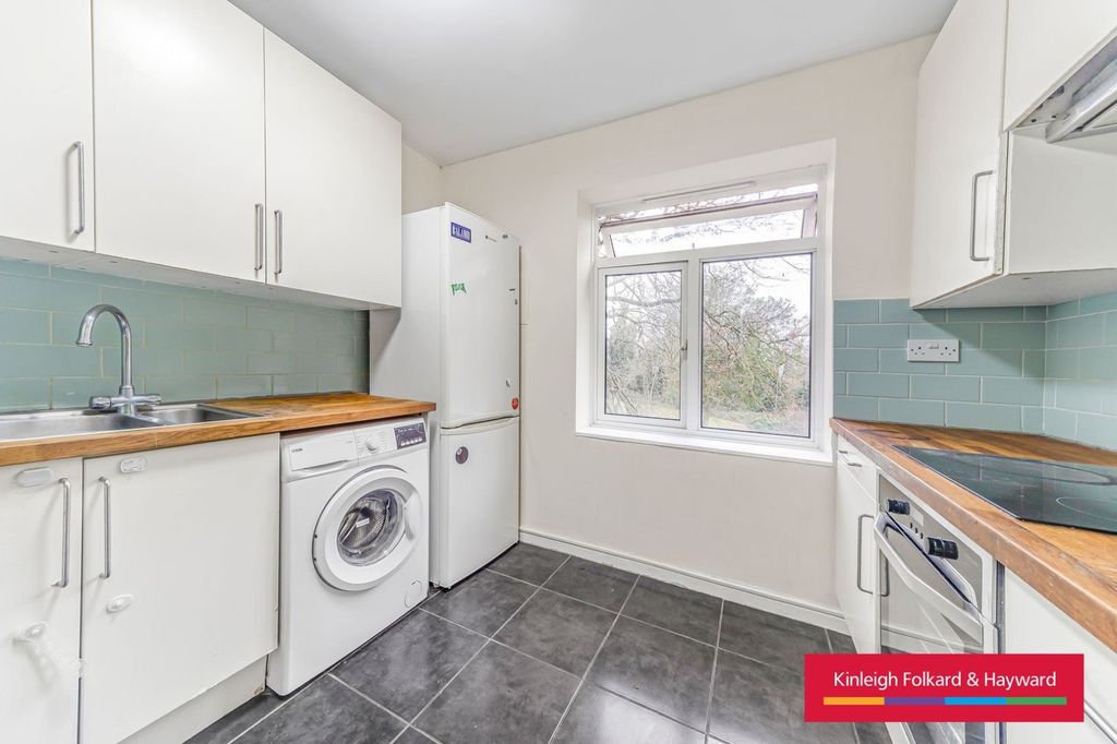 Property photo 2 of 8 Picture No. 07