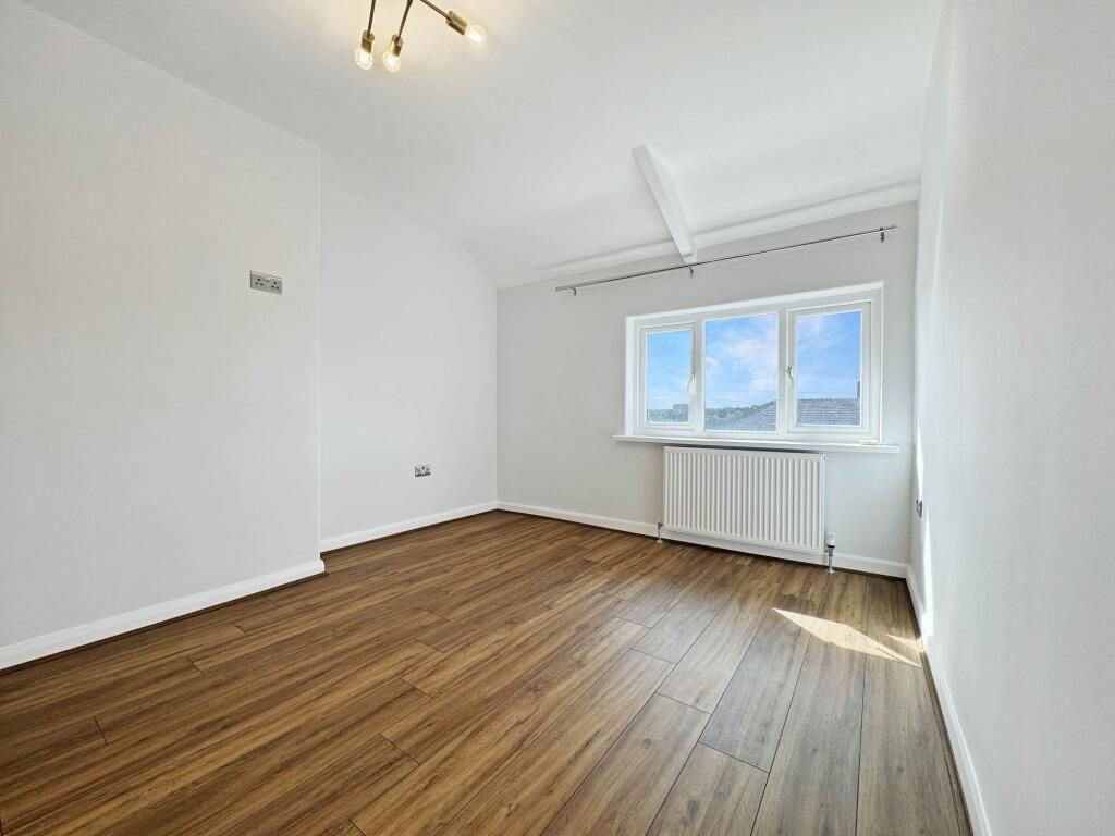 Property photo 3 of 10 Gallery