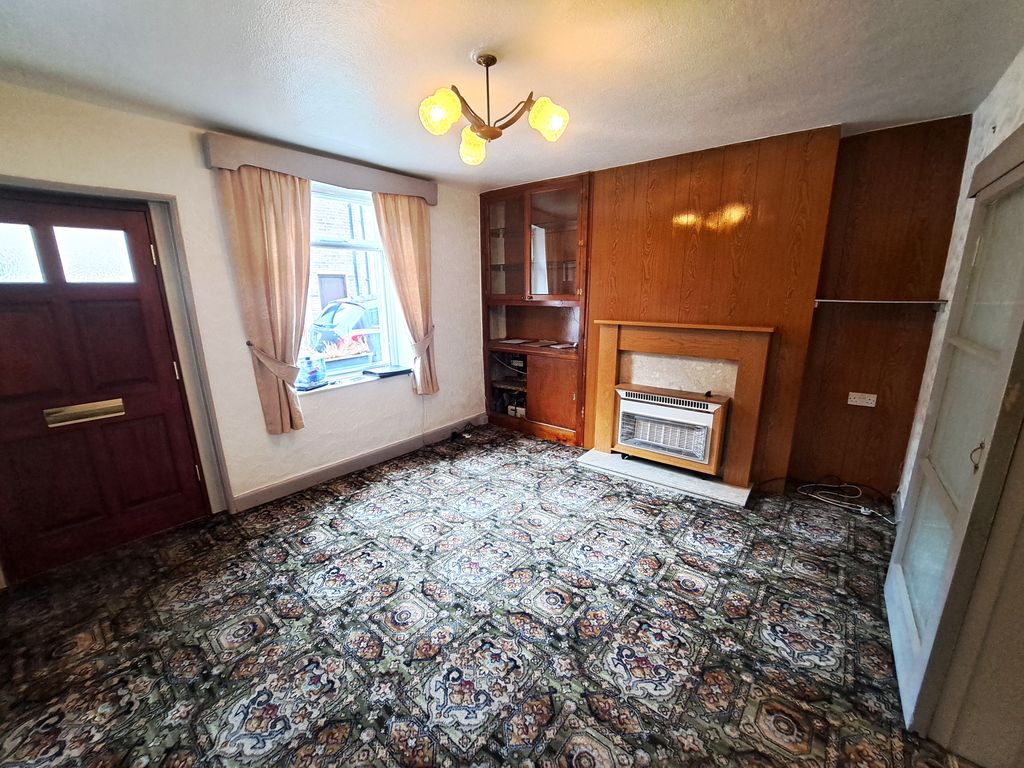 Property photo 3 of 9