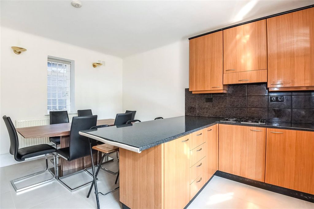 Property photo 2 of 4 Picture No. 01