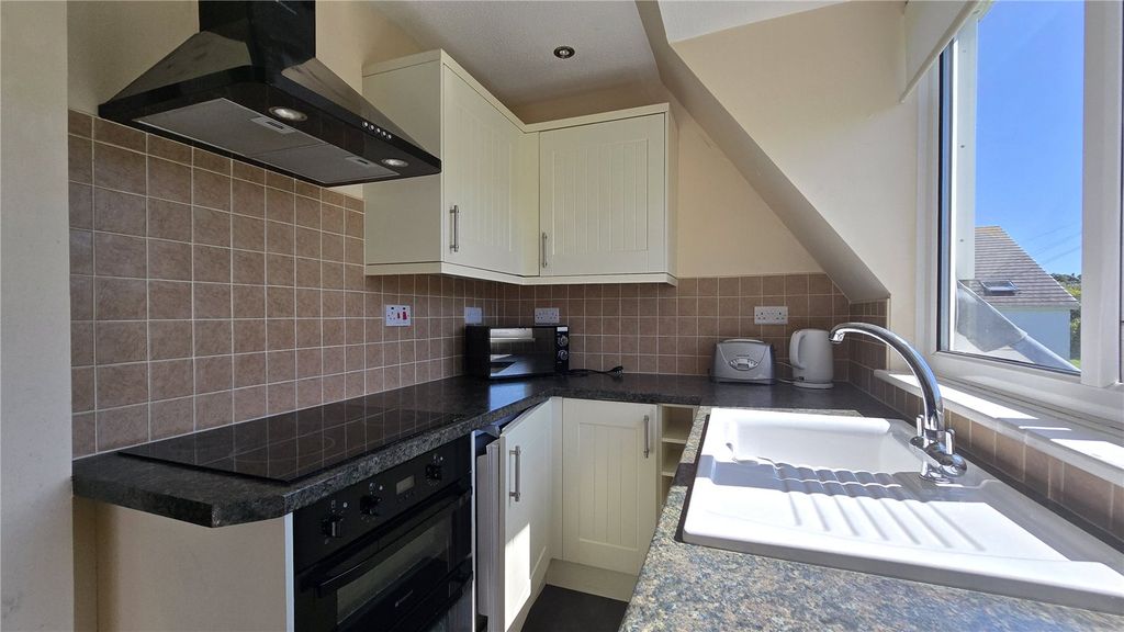 Property photo 3 of 13 Picture No. 11