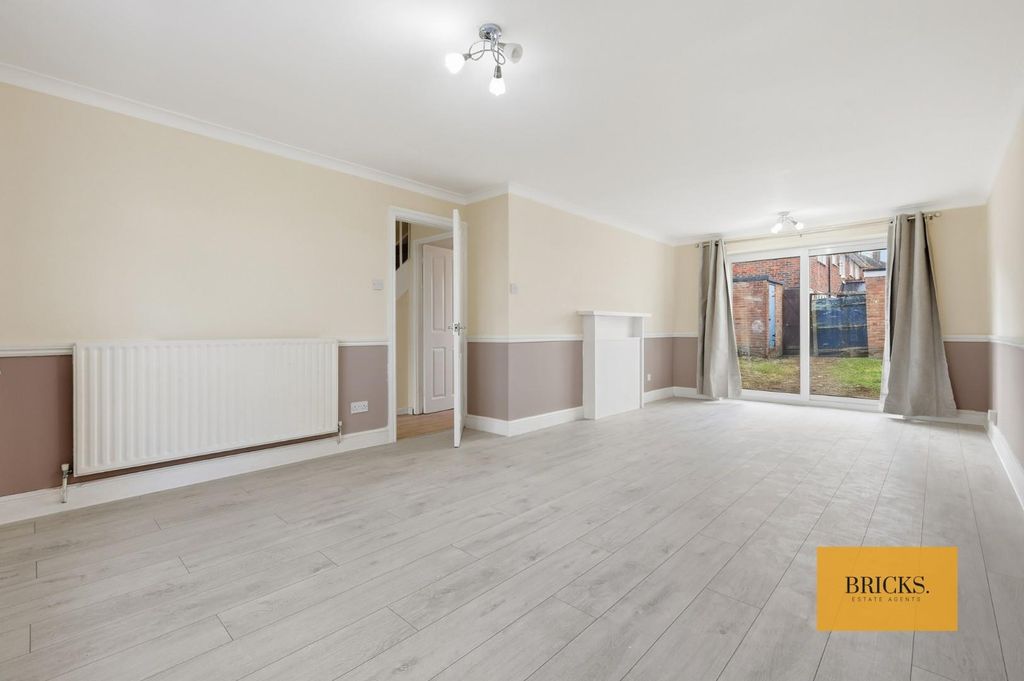 Property photo 3 of 22