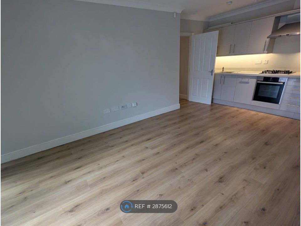 Property photo 1 of 8 Open-Plan Living And Kitchen Area 1