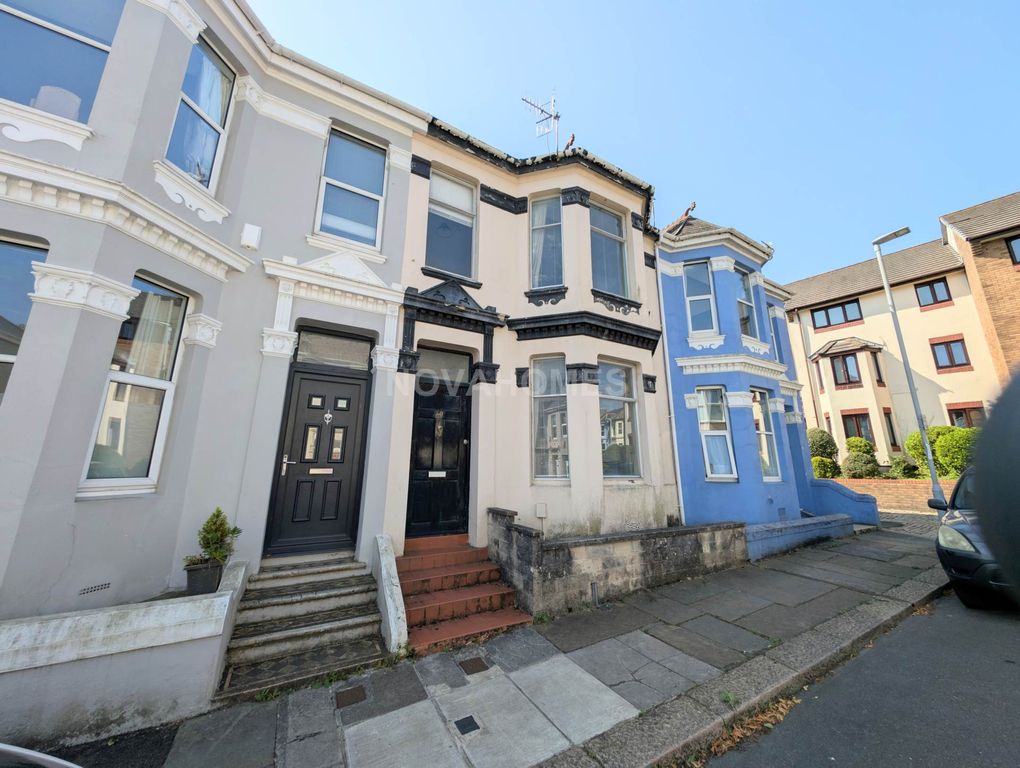 Property photo 1 of 13