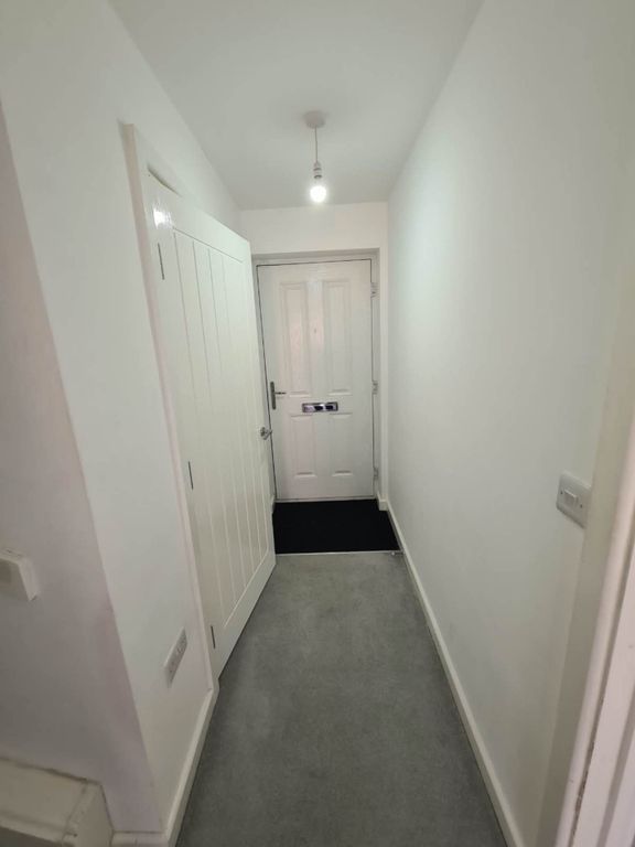 Property photo 2 of 28