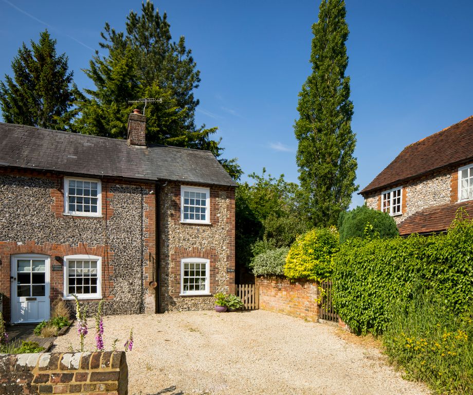 Property photo 1 of 17 The Nest_003