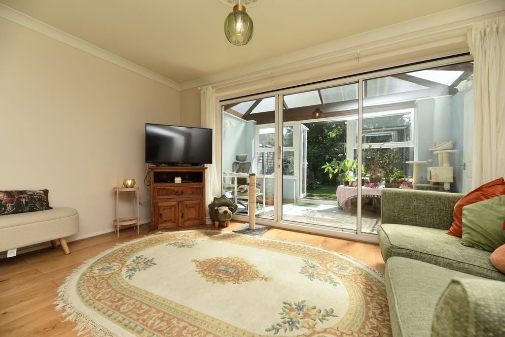 Property photo 3 of 19