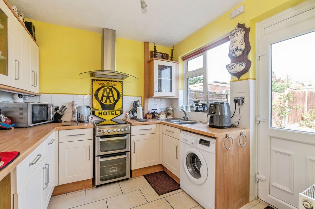 Property photo 3 of 15