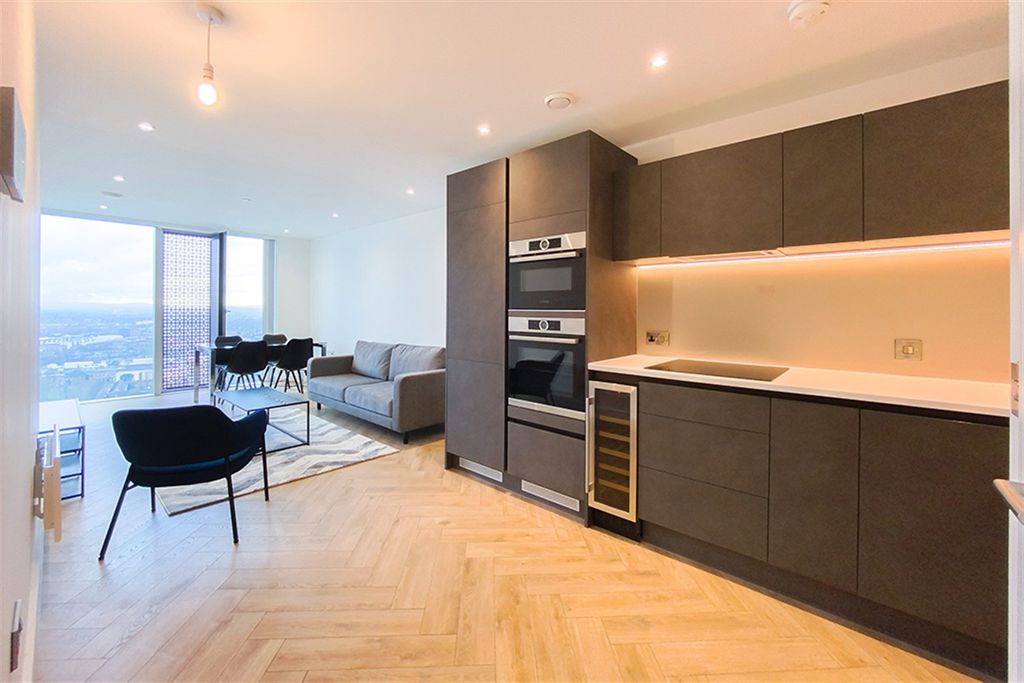 Property photo 1 of 12 (Main)