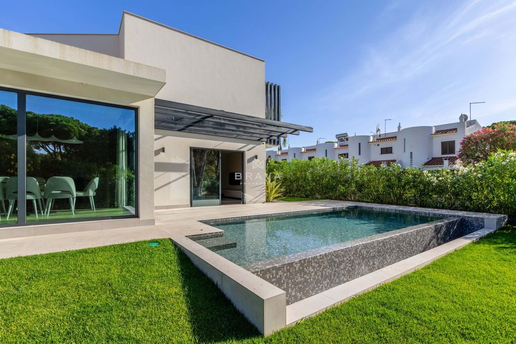 Property photo 2 of 56