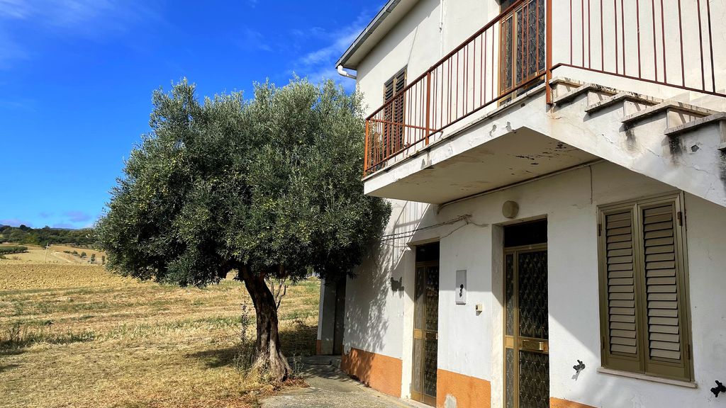 Property photo 1 of 35