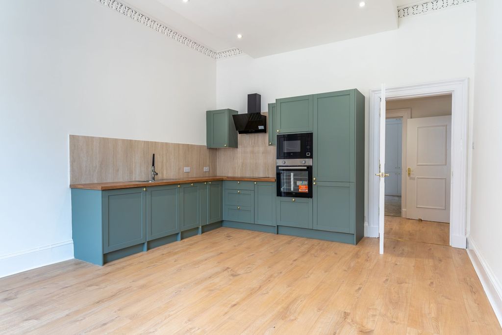 Property photo 1 of 34